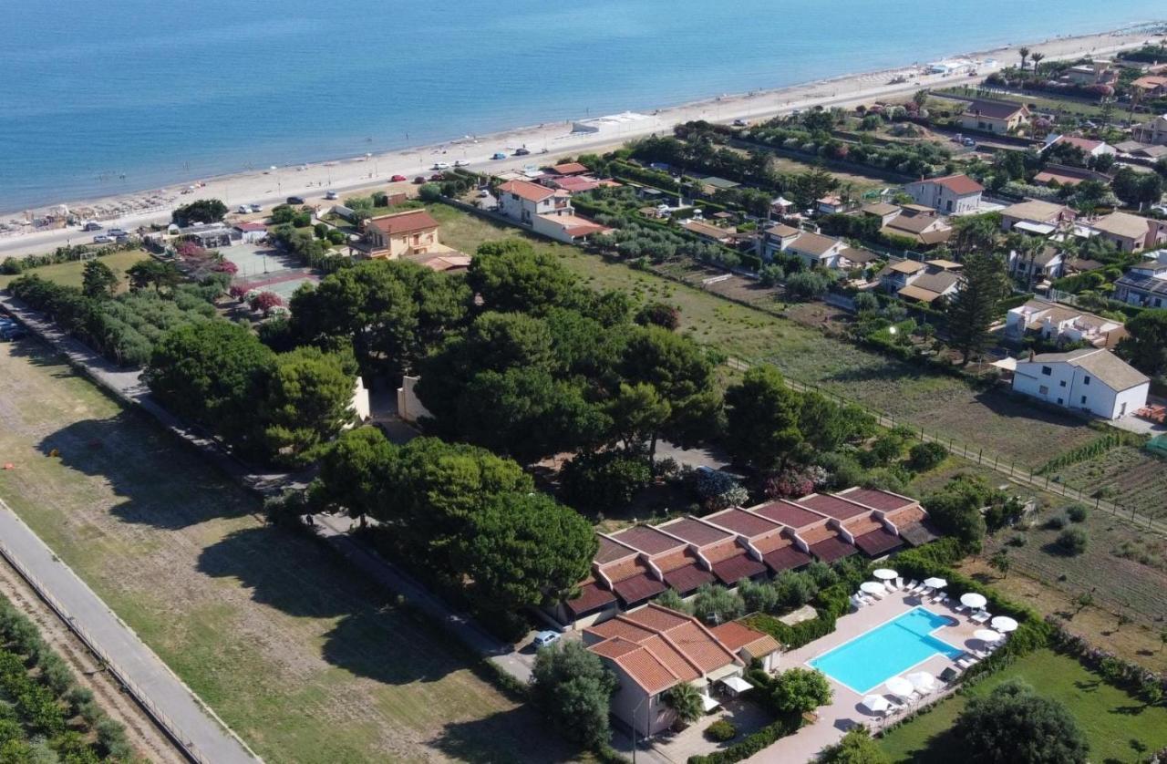 Villa Teti - Sicilia Campofelice Di Roccella Buitenkant foto