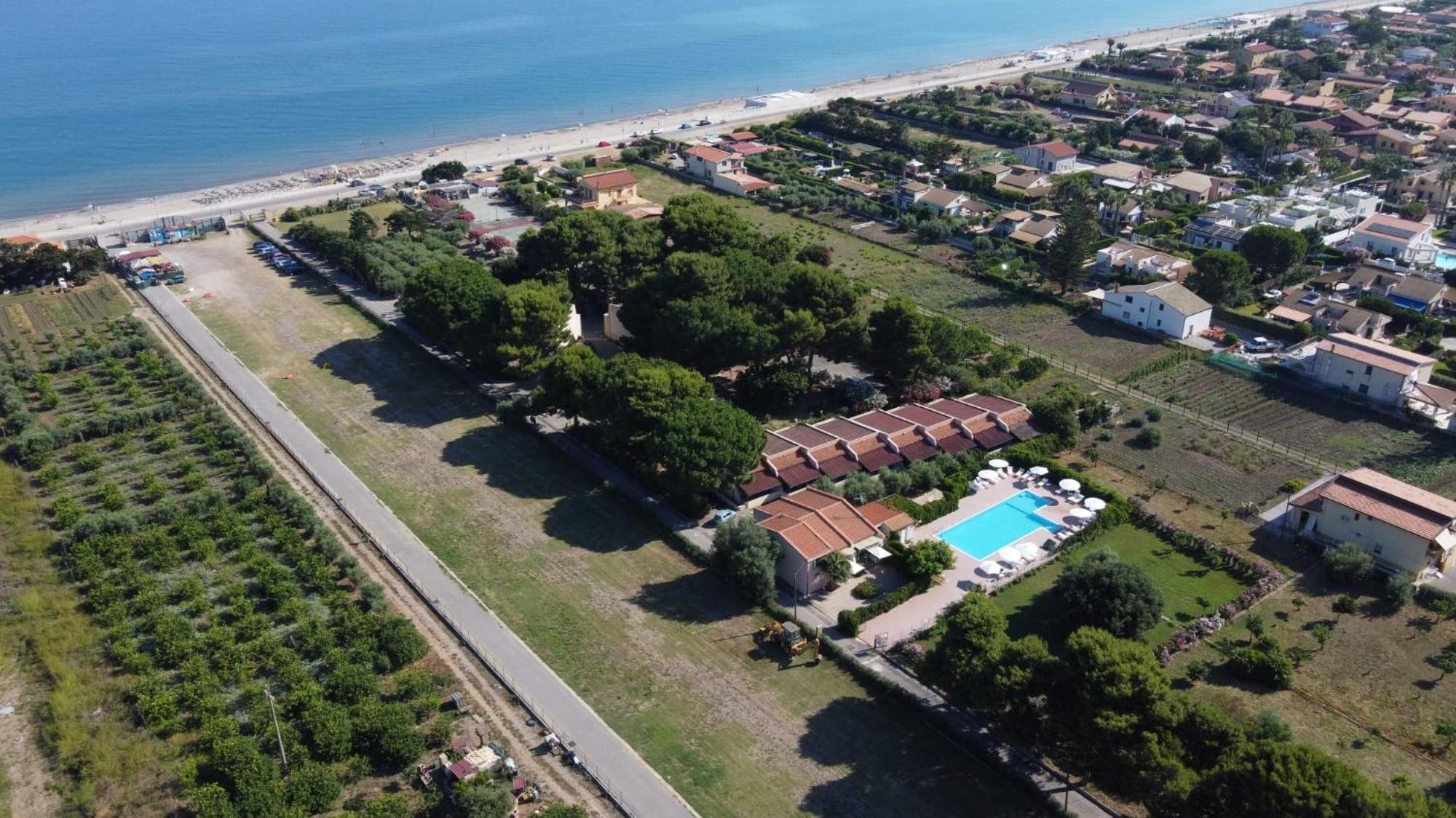 Villa Teti - Sicilia Campofelice Di Roccella Buitenkant foto